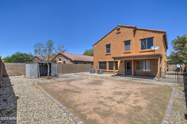 Building Photo - 40437 W Robbins Dr