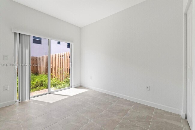 Building Photo - 12154 NW 24th Ct
