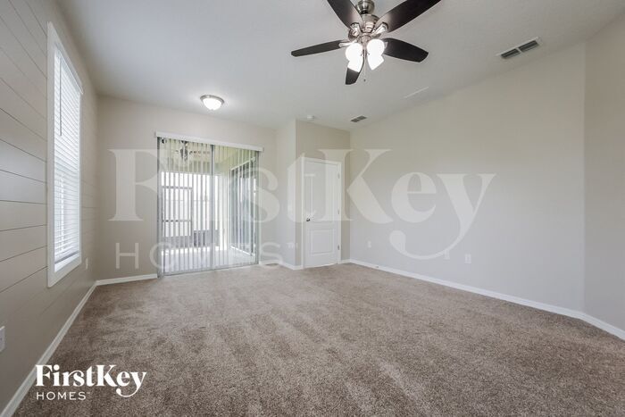 Building Photo - 2390 Sequoia Way
