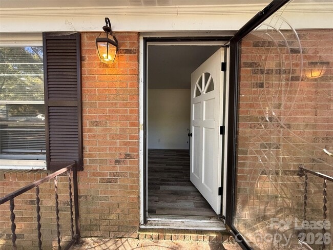 Building Photo - 201 Allison Dr