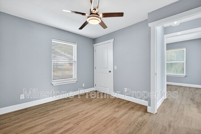 Building Photo - 1803 W Hull St
