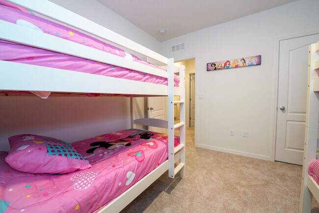 Building Photo - 5277 Oakbourne Ave
