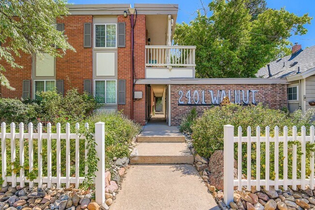 Building Photo - Cozy 2 bed/1 bath in Central Boulder with ...