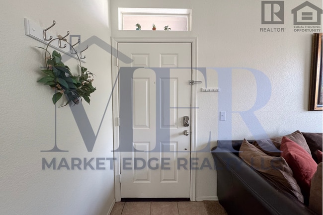 Building Photo - 2Bed/2Bath Furnished Condo at Chandler Blvd/40th St! Ready for Immediate Move-In!