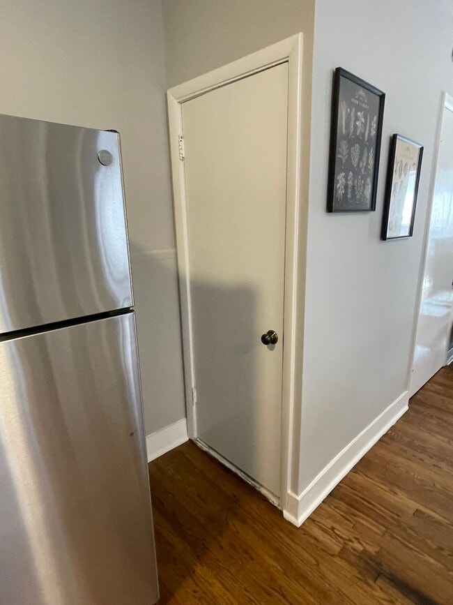 Building Photo - 2117 Maury Ave