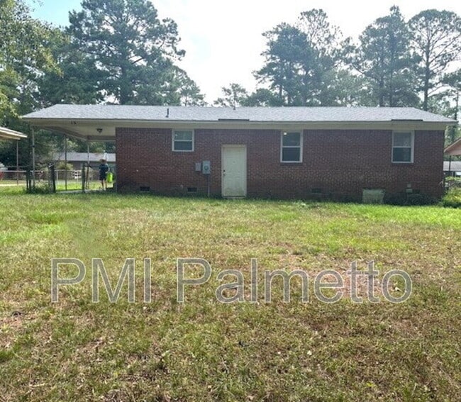 Building Photo - 216 Saddlefield Rd