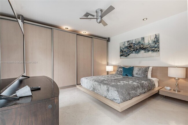 Building Photo - 1622 Mayo St