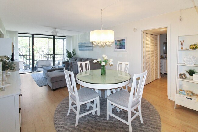 Building Photo - Bird Bay Seasonal Condo for Rent