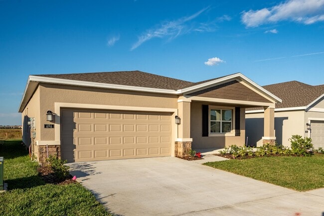 Building Photo - 696 Daring Dr