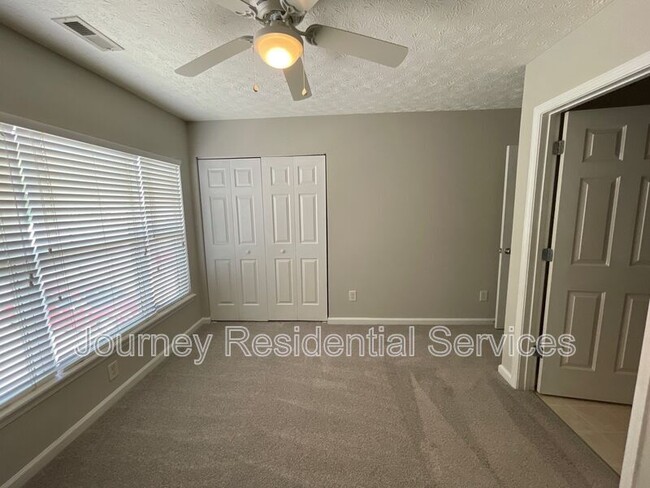 Building Photo - 3135 Ivy Wood Ln