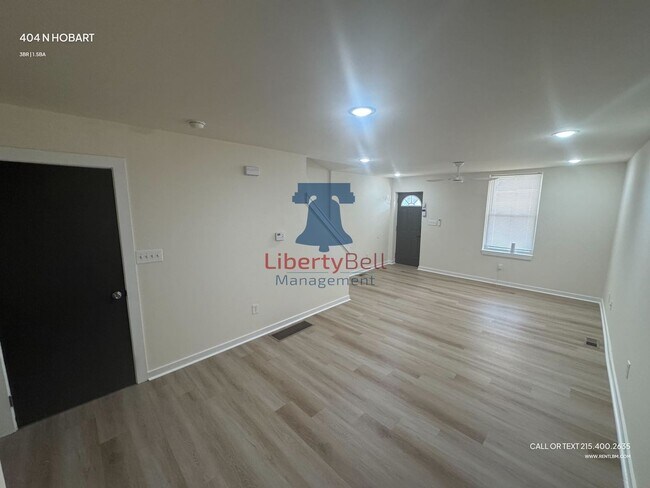 Building Photo - 404 N Hobart St