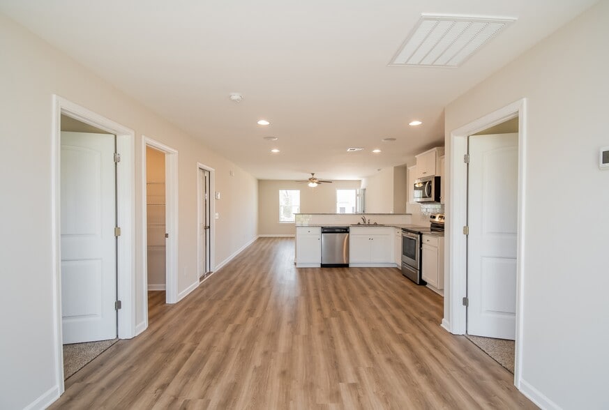 Building Photo - 272 Wahoo Cir