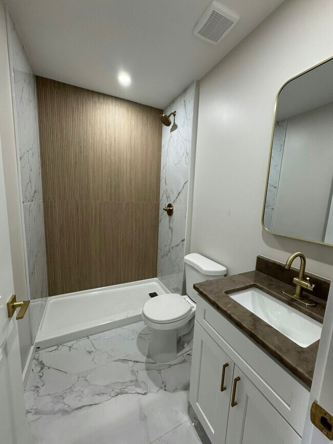 Building Photo - 2416 N Charles St