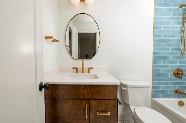 Building Photo - 2620 Main St