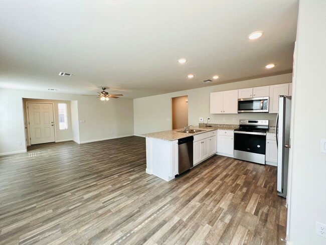 Building Photo - 2083 E Velvet Pl