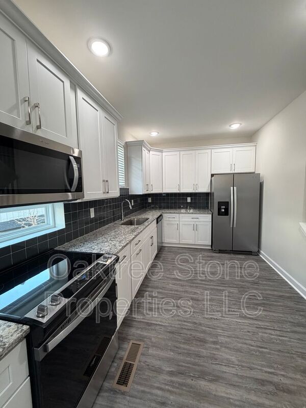 Building Photo - 1985 North St NW