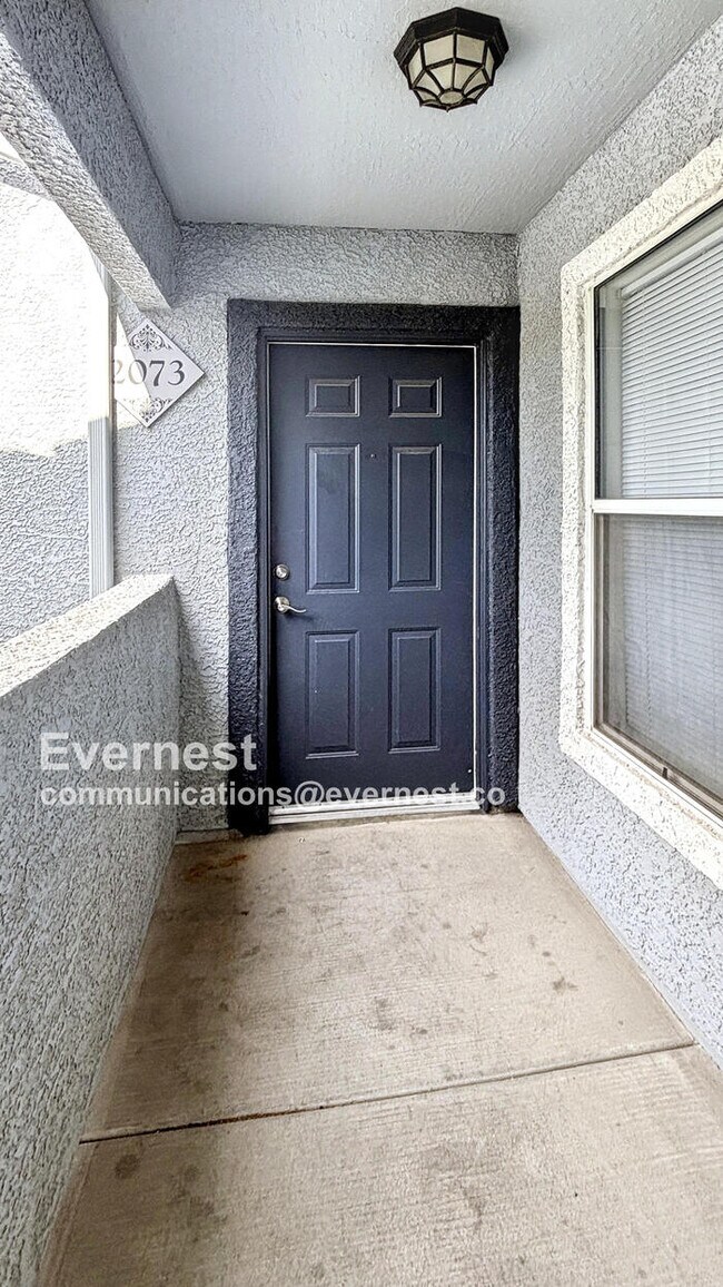Building Photo - 6955 N Durango Dr