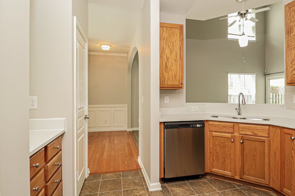 Building Photo - 1715 Crabapple Tree Ln