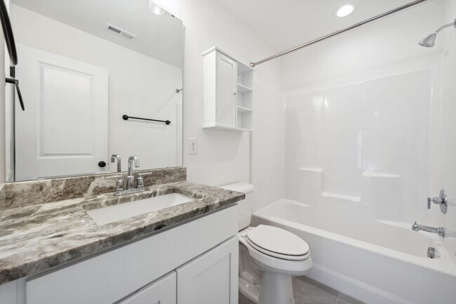 Building Photo - 2804 Cannada Ave
