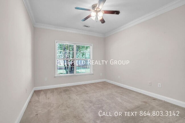 Building Photo - 343 Rhapsody Ln