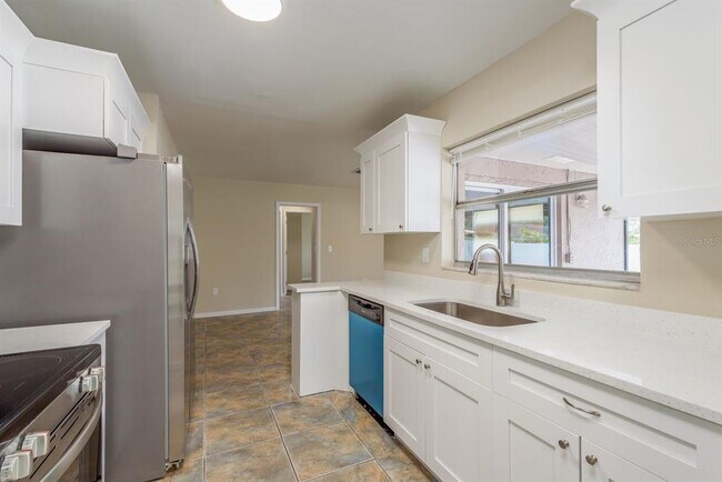 Building Photo - 2977 Palmetto Ct