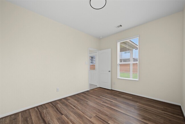 Building Photo - 18307 All Oak Trail