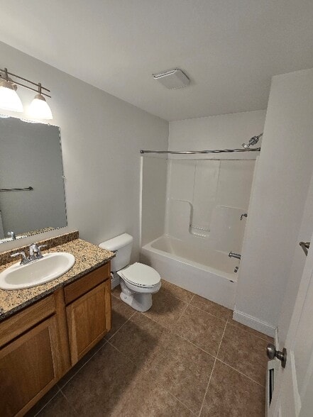 Building Photo - 437 Lapan Rd