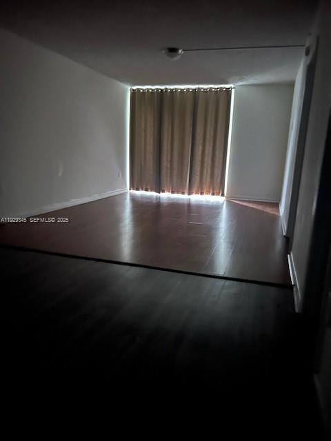 Building Photo - 10000 NW 80th Ct