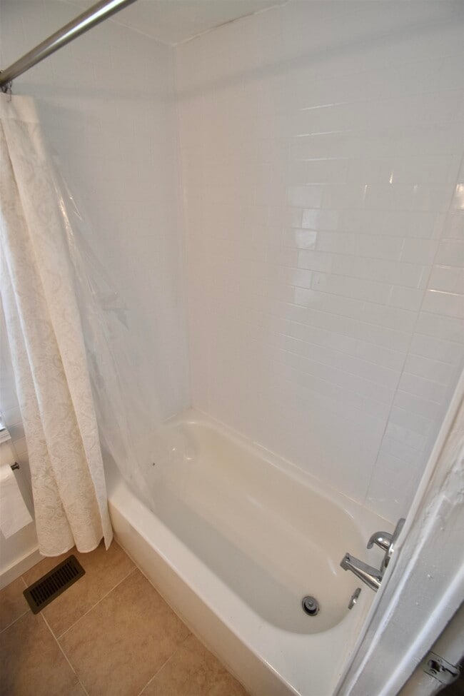 Building Photo - 2709 Deep Forest Cir