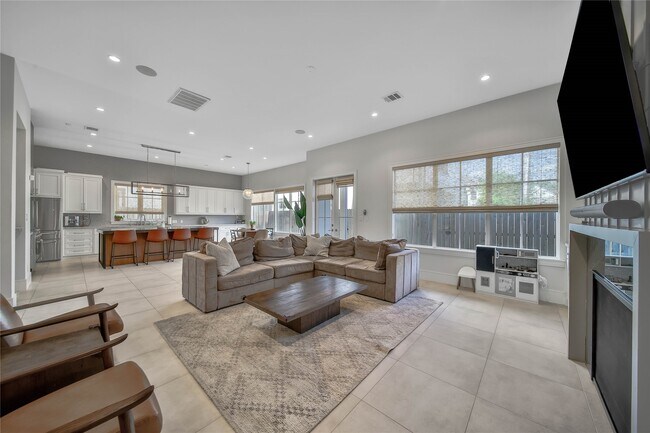 Building Photo - 1510 Johanna Dr