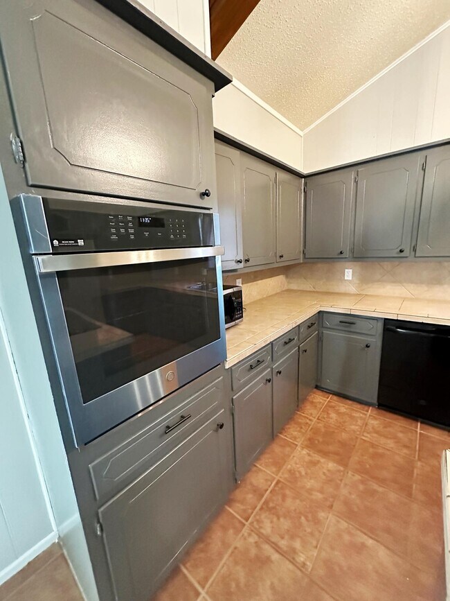 Building Photo - 4403 56th St