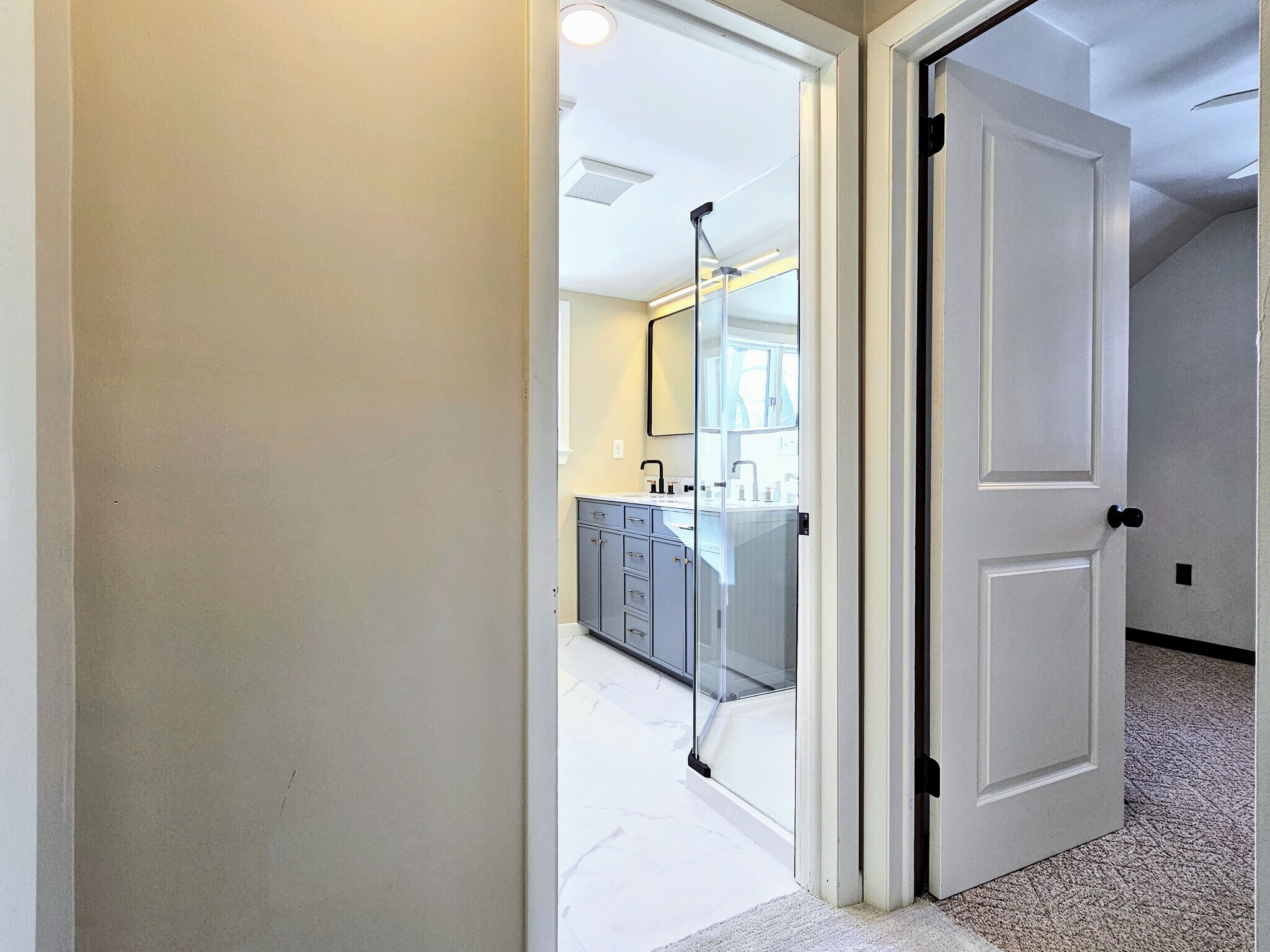 Building Photo - 800 Galen Hall Rd