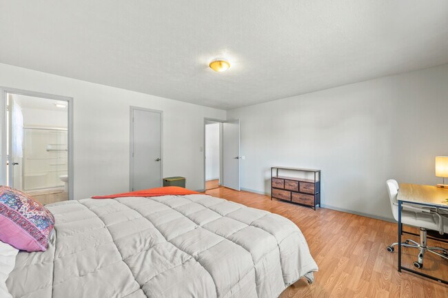 Building Photo - 8209 Parsley Ln