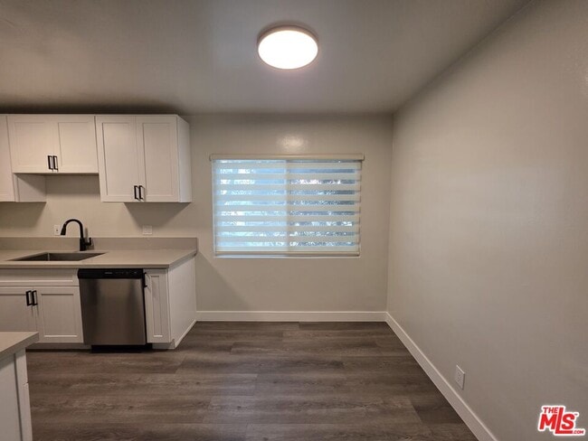 Building Photo - 1411 Innes Pl