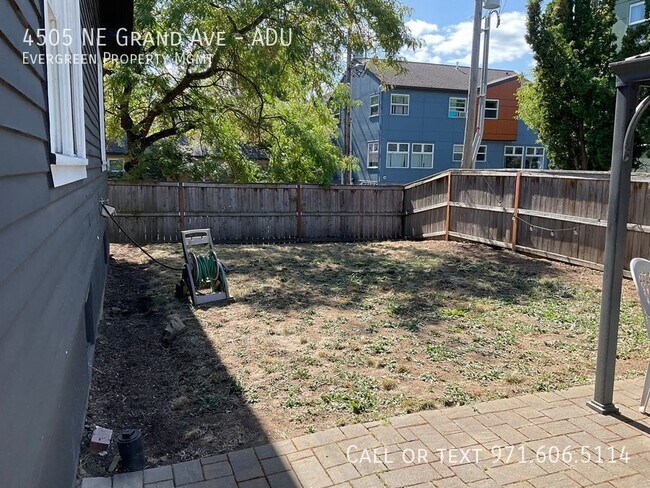 Building Photo - 4505 NE Grand Ave