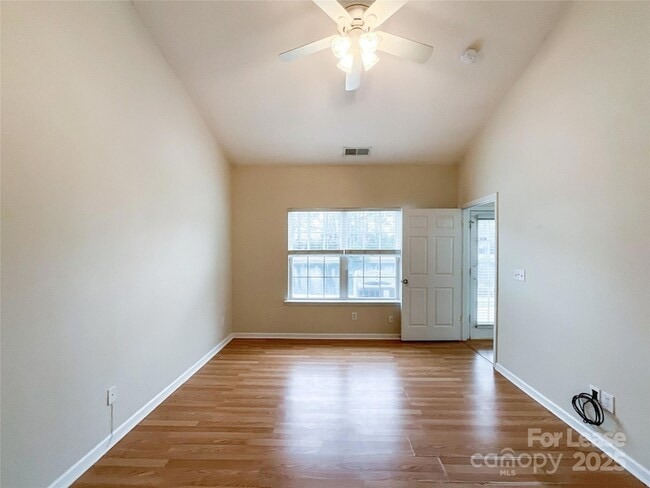 Building Photo - 217 Arlington Downs Blvd