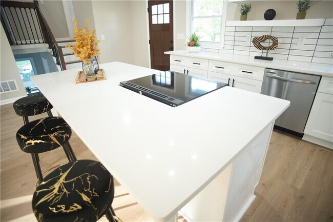 Building Photo - 3561 Misty Valley Rd