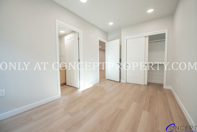 Building Photo - Brand-New Luxury Living with Mountain Charm at Studio Crossing - ***ONE MONTH RENT FREE(oac)***