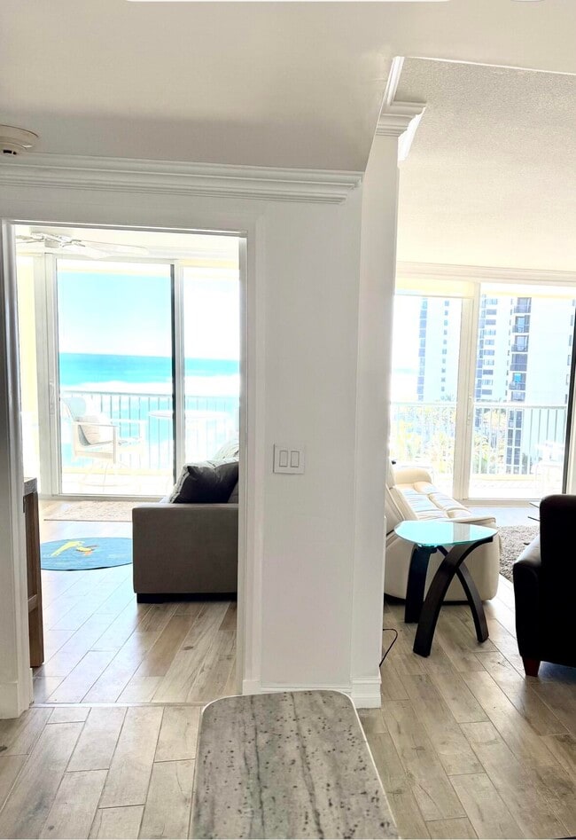 Building Photo - 5400 N Ocean Dr