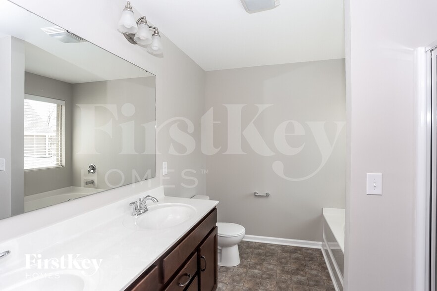 Building Photo - 8184 Thornton St