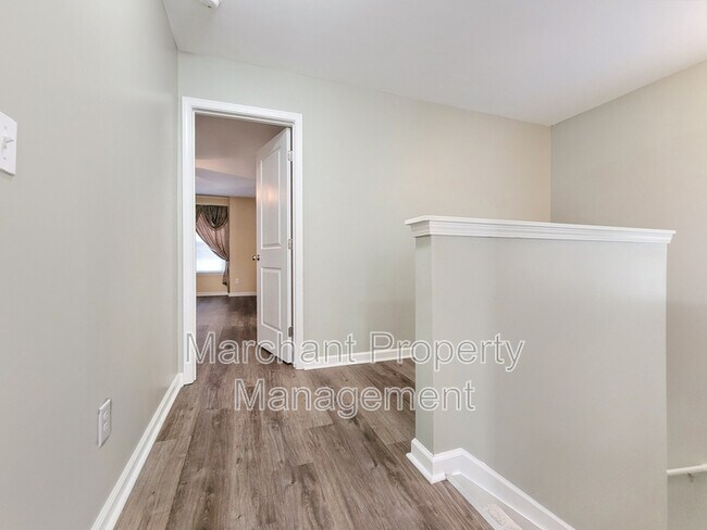 Building Photo - 4 Wisner Ct