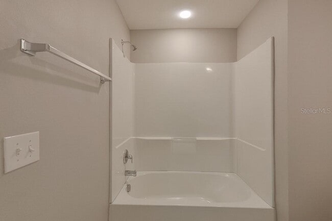 Building Photo - 8460 Indian Laurel Ln