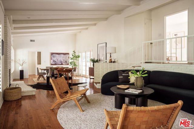 Building Photo - 5657 Valley Oak Dr