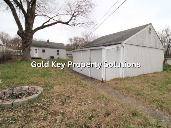 Building Photo - MEADOWBROOK AREA 2 BR 1 BA House with Central Air and Garage (NO SECTION 8)