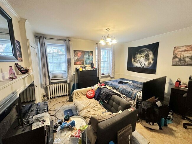 Building Photo - 83 Charles St