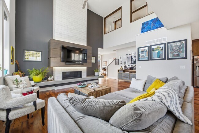 Building Photo - 4502 NW 70 Terrace