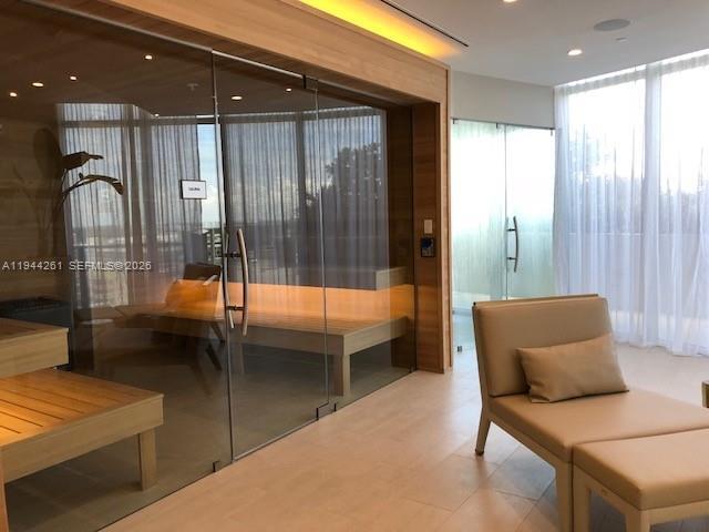 Building Photo - 488 NE 18th St