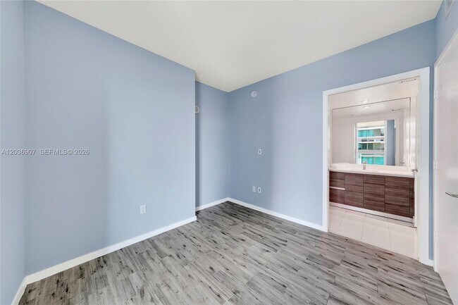 Building Photo - 1100 S Miami Ave