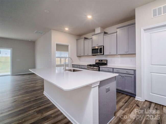 Building Photo - 1603 Swallow Tail Dr