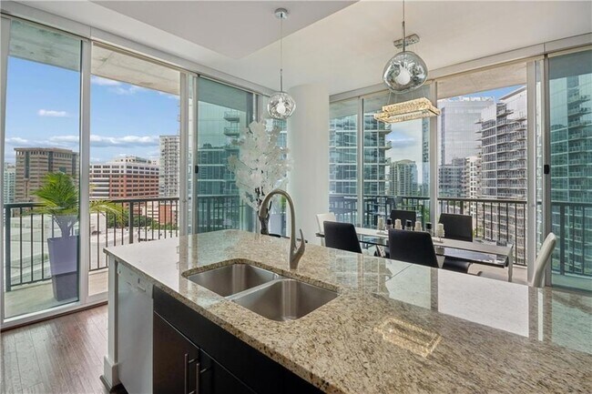Building Photo - 1080 Peachtree St NE